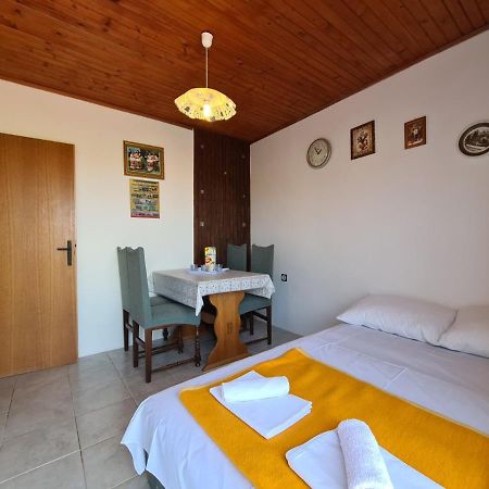 Apartments Zlatko 1397 Štinjan Esterno foto