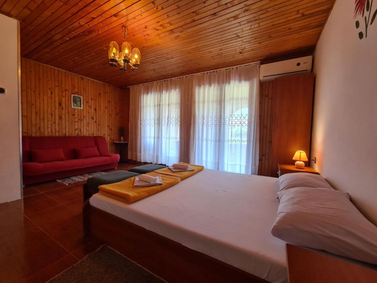 Apartments Zlatko 1397 Štinjan Esterno foto