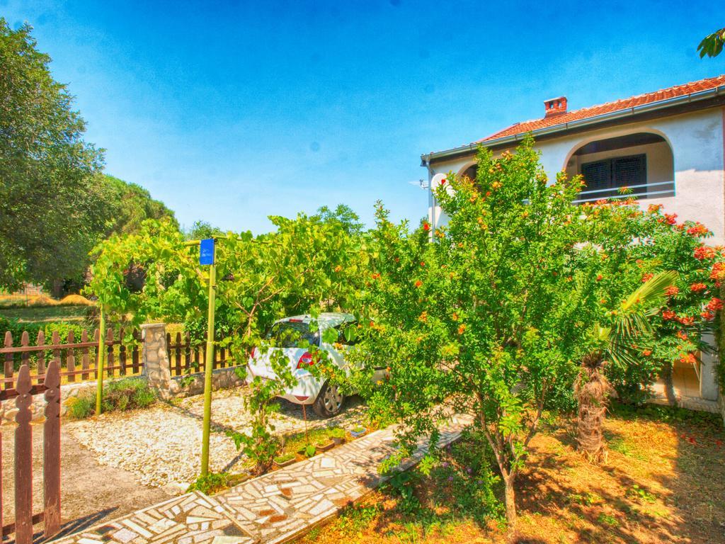 Apartments Zlatko 1397 Štinjan Esterno foto